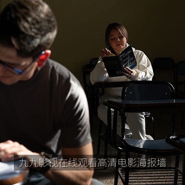九九影视在线观看首页展示的高清电影与电视剧海报墙