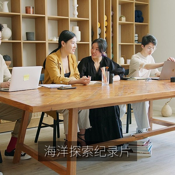 海洋探索纪录片《深海之下》水下拍摄画面