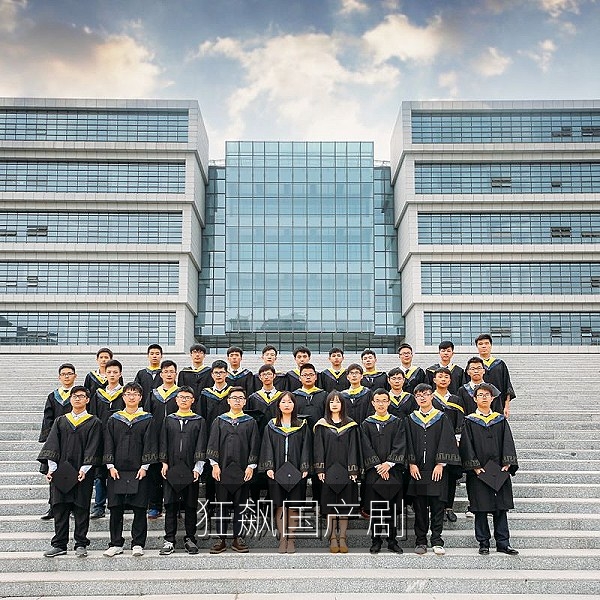 国产剧狂飙剧照风格插图，热播国产剧在线观看推荐