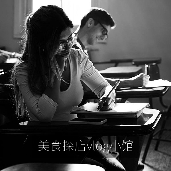 美食探店vlog中的家常小馆招牌菜