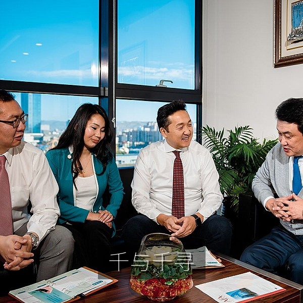 动画电影千与千寻海报，宫崎骏高分动画电影推荐