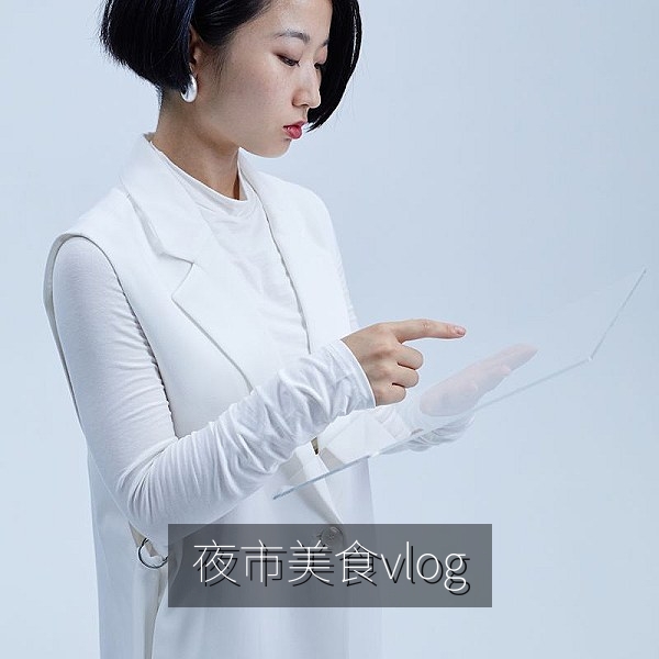 夜市小吃街的美食vlog镜头与现场声音记录