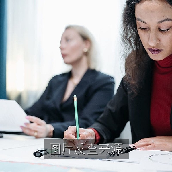 使用图片反查工具核对黑料图片来源与首发时间